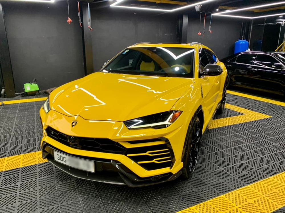 Khám phá siêu SUV Lamborghini Urus của cậu cả nhà bầu Hiển, toàn trang bị đồ chơi xịn sò Khám phá siêu SUV Lamborghini Urus của cậu cả nhà bầu Hiển, toàn trang bị đồ chơi xịn sò