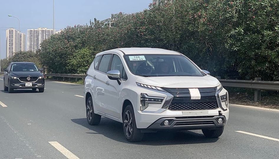 Mitsubishi Xpander 2022 bị bắt gặp tr&ecirc;n đường chạy thử.
