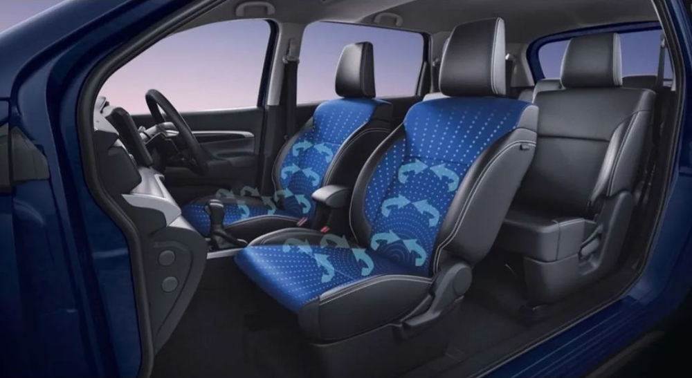 Suzuki XL6 2022 c&oacute; t&iacute;nh năng l&agrave;m m&aacute;t ghế trước