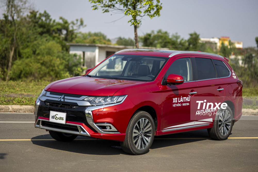 Nếu cần một chiếc crossover 5+2 giá rẻ, đủ trang bị an toàn, vận hành êm ái, tiết kiệm thì Mitsubishi Outlander 2022 là một lựa chọn sáng. Nếu cần một chiếc crossover 5+2 giá rẻ, đủ trang bị an toàn, vận hành êm ái, tiết kiệm thì Mitsubishi Outlander 2022 là một lựa chọn sáng.