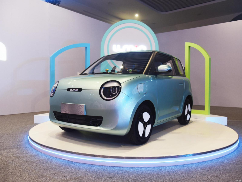 Changan Lumin c&oacute; m&ocirc;-tơ điện mạnh 40 m&atilde; lực