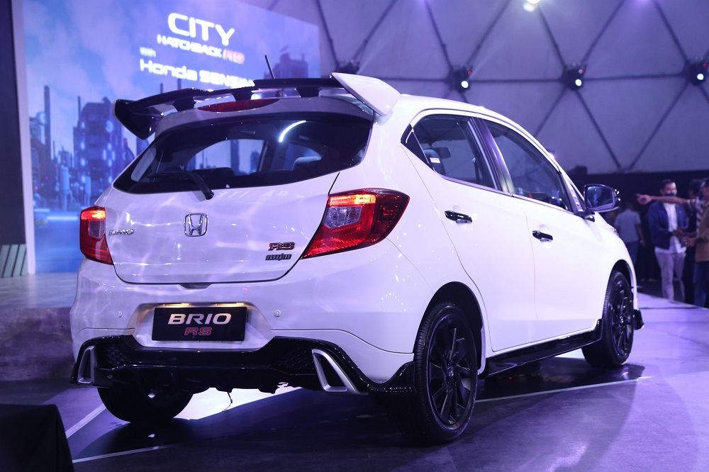 Honda Brio RS Urbanite Edition 2022 được trang bị c&aacute;nh gi&oacute; mui cỡ lớn
