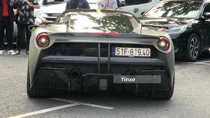 Thiết kế đuôi xe Ferrari 488 GTB độ Misha Designs