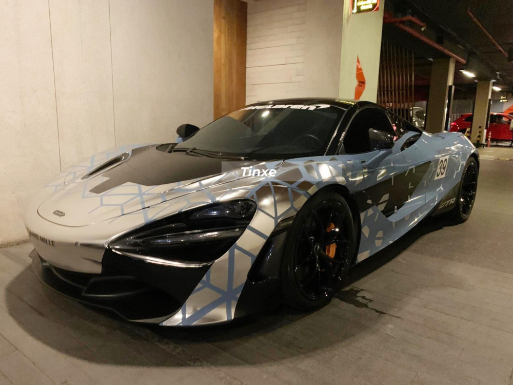 Cận cảnh chiếc xe McLaren 720S Spider mang bộ áo Senna GT R