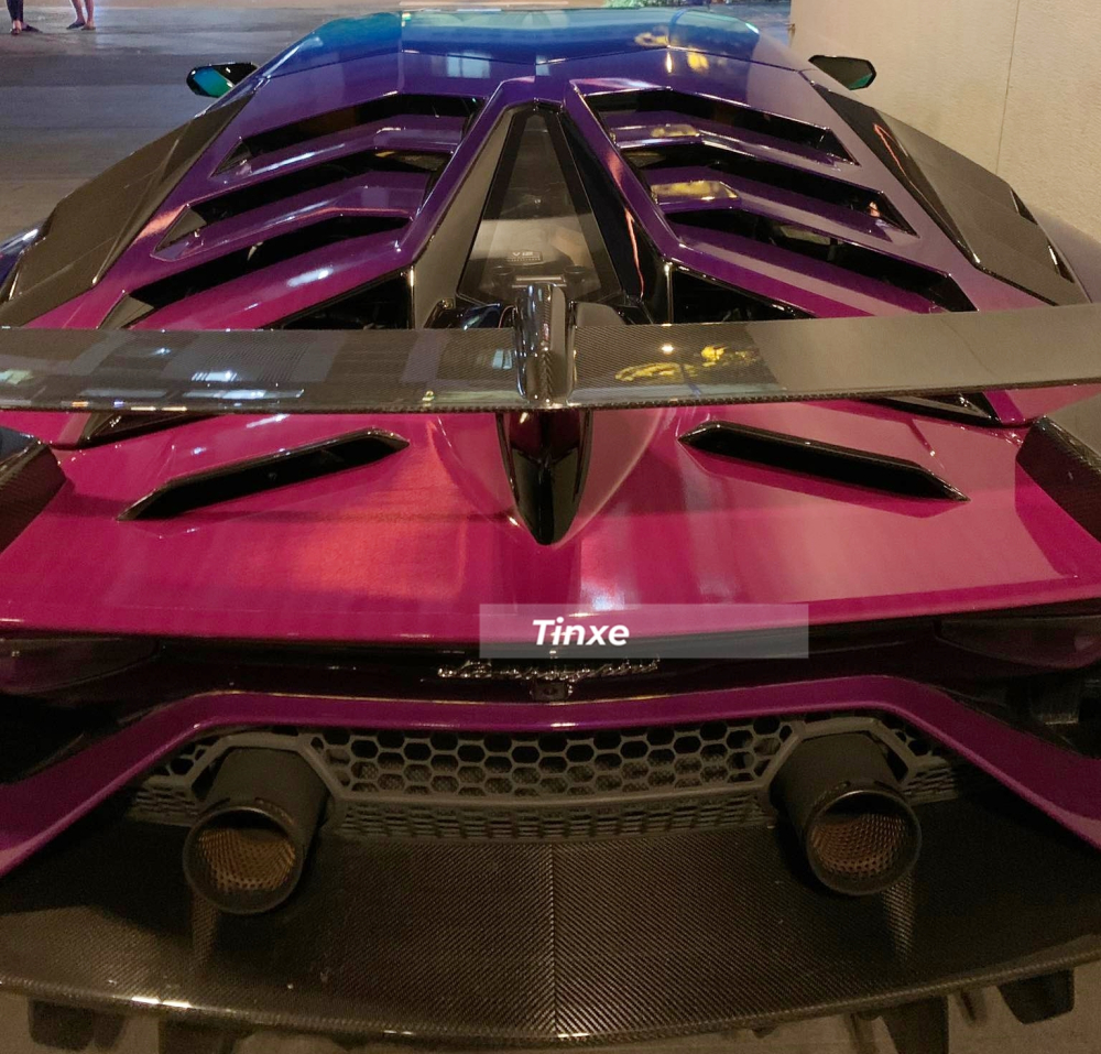 Ống xả mới X-Pipe của BRE chỉ nặng 5,2 kg so với ống xả zin của Lamborghini Aventador SVJ có trọng lượng lên đến 19,8 kg.