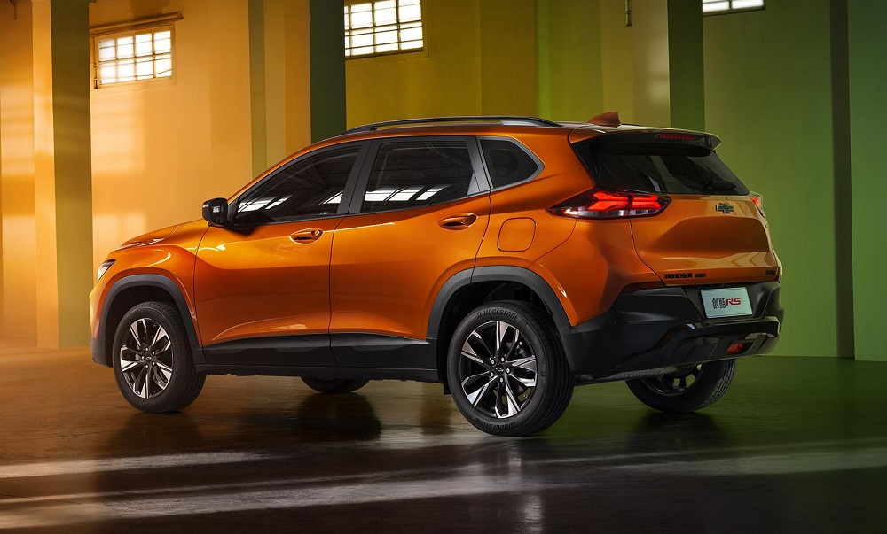 Chevrolet Tracker RS 2022 c&oacute; bộ khuếch t&aacute;n gi&oacute; mới