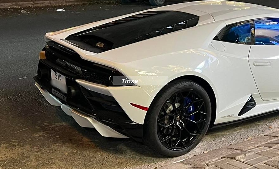 Cản va sau của Lamborghini Huracan EVO RWD Cản va sau của Lamborghini Huracan EVO RWD