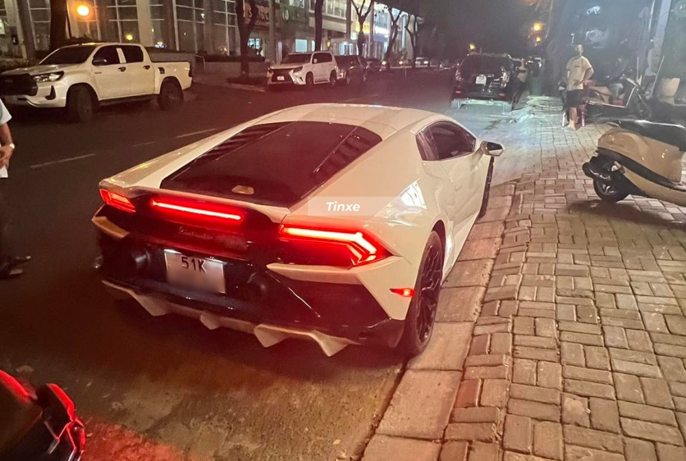 Thiết kế đuôi xe Lamborghini Huracan EVO RWD Thiết kế đuôi xe Lamborghini Huracan EVO RWD