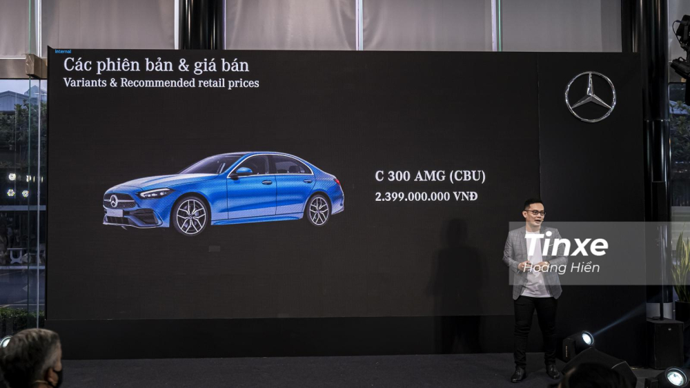 Gi&aacute; b&aacute;n của C300 AMG First Edition nhập khẩu.