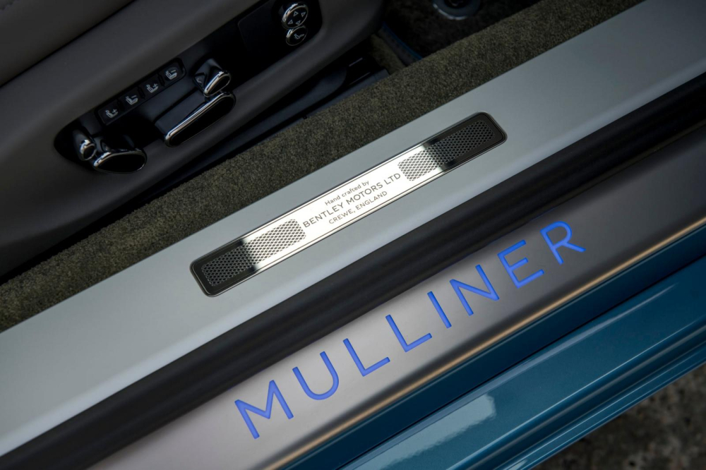 Phong cách nội thất Mulliner trên xe Bentley Continental GT V8 Phong cách nội thất Mulliner trên xe Bentley Continental GT V8