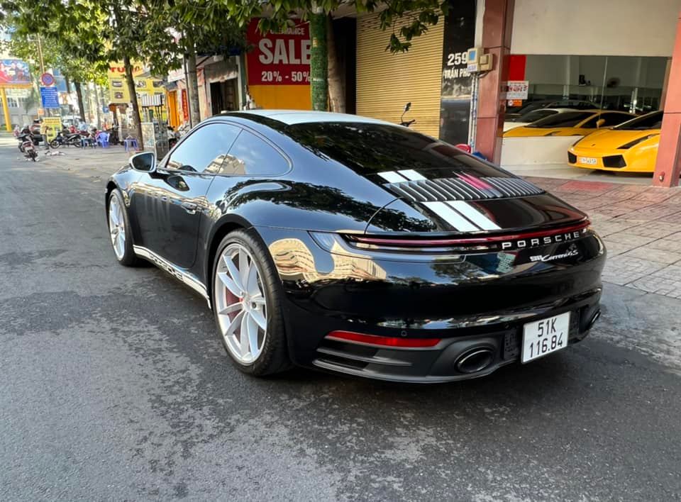Còn đây là diện mạo hiện tại xe Porsche 911 Carrera 4S của Chủ tịch Trung Nguyên Còn đây là diện mạo hiện tại xe Porsche 911 Carrera 4S của Chủ tịch Trung Nguyên