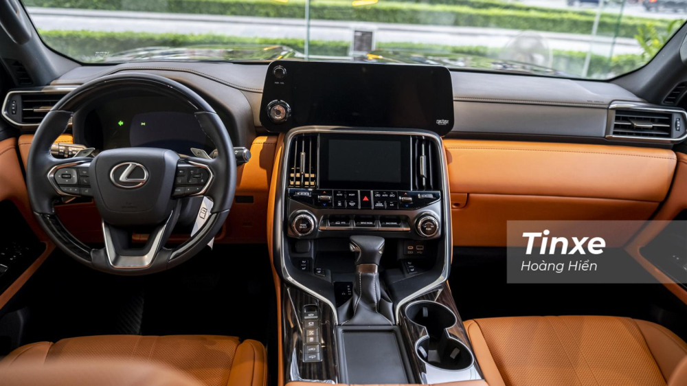 Không gian nội thất bên trong Lexus LX600 VIP