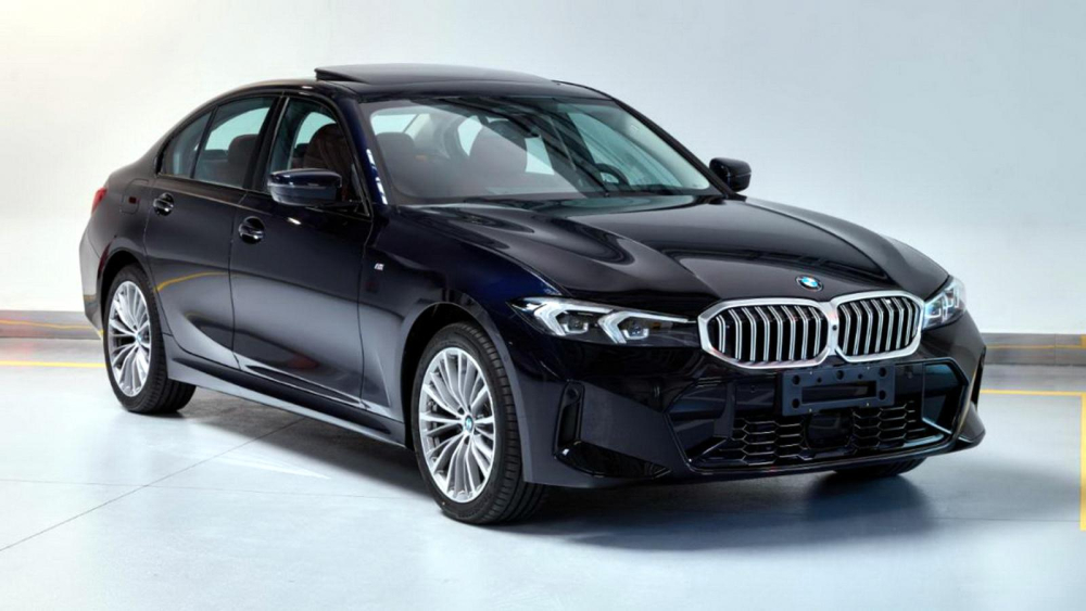 BMW 3-Series 2023 với lưới tản nhiệt dạng nan dọc BMW 3-Series 2023 với lưới tản nhiệt dạng nan dọc