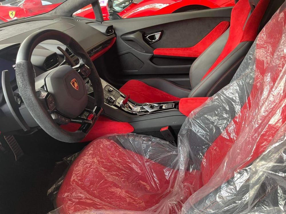 Nội thất siêu xe Lamborghini Huracan LP610-4 Nội thất siêu xe Lamborghini Huracan LP610-4