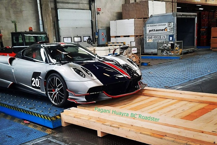 Giá xe Pagani Huayra BC Roadster từ 3,5 triệu đô la Giá xe Pagani Huayra BC Roadster từ 3,5 triệu đô la