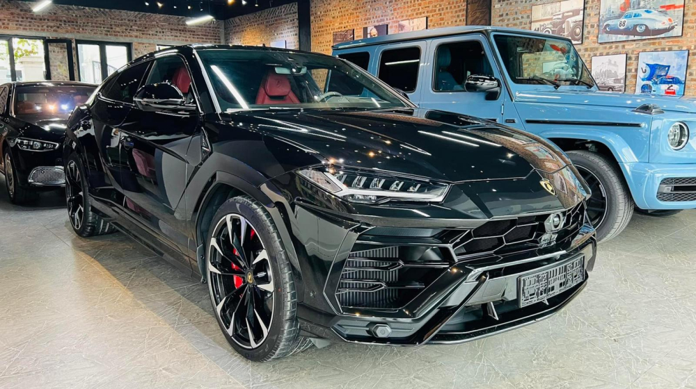 Đây là chiếc xe Lamborghini Urus hiếm hoi thuộc diện mới tinh có sẵn trên thị trường Đây là chiếc xe Lamborghini Urus hiếm hoi thuộc diện mới tinh có sẵn trên thị trường