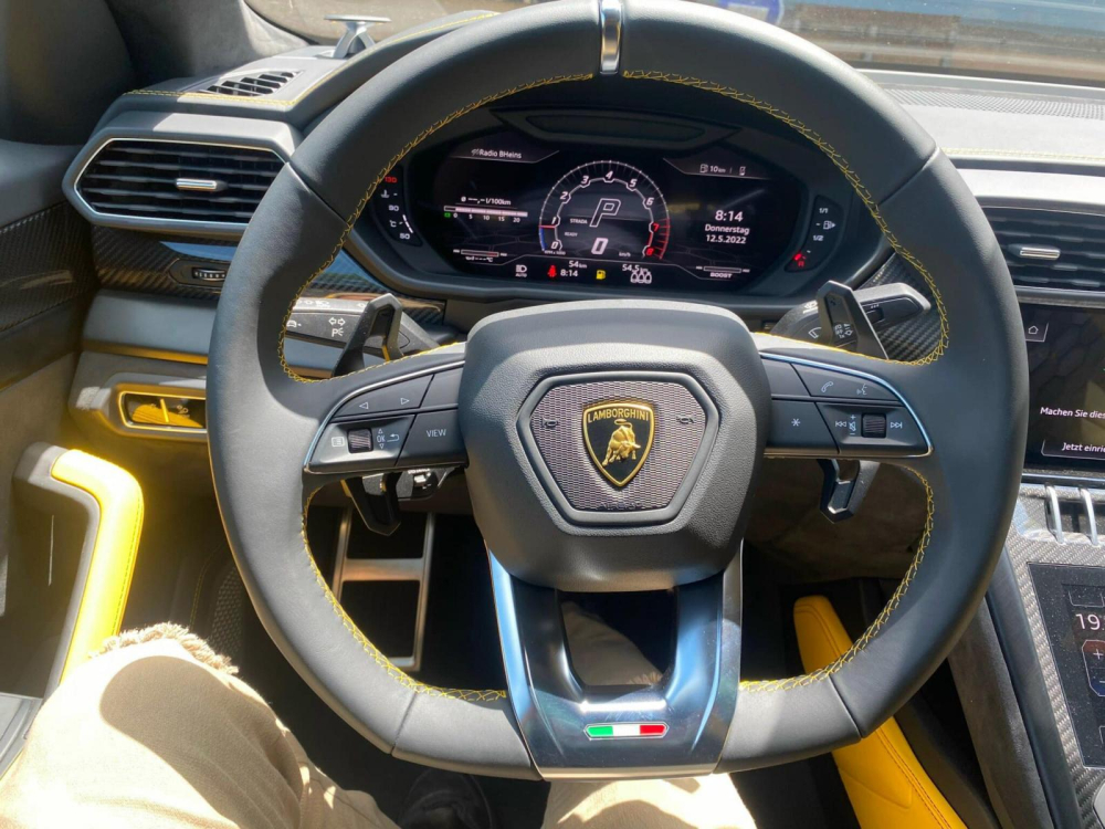Đây là chiếc xe Lamborghini Urus Pearl Capsule Edition 2022 đầu tiên về Việt Nam Đây là chiếc xe Lamborghini Urus Pearl Capsule Edition 2022 đầu tiên về Việt Nam