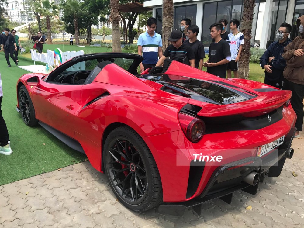 Ferrari 488 Pista Spider đầu tiên về nước là của ông Hoàng Kim Khánh Ferrari 488 Pista Spider đầu tiên về nước là của ông Hoàng Kim Khánh