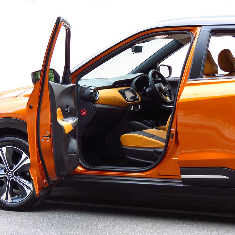 Cửa trước của Nissan Kicks khi mở ra Cửa trước của Nissan Kicks khi mở ra