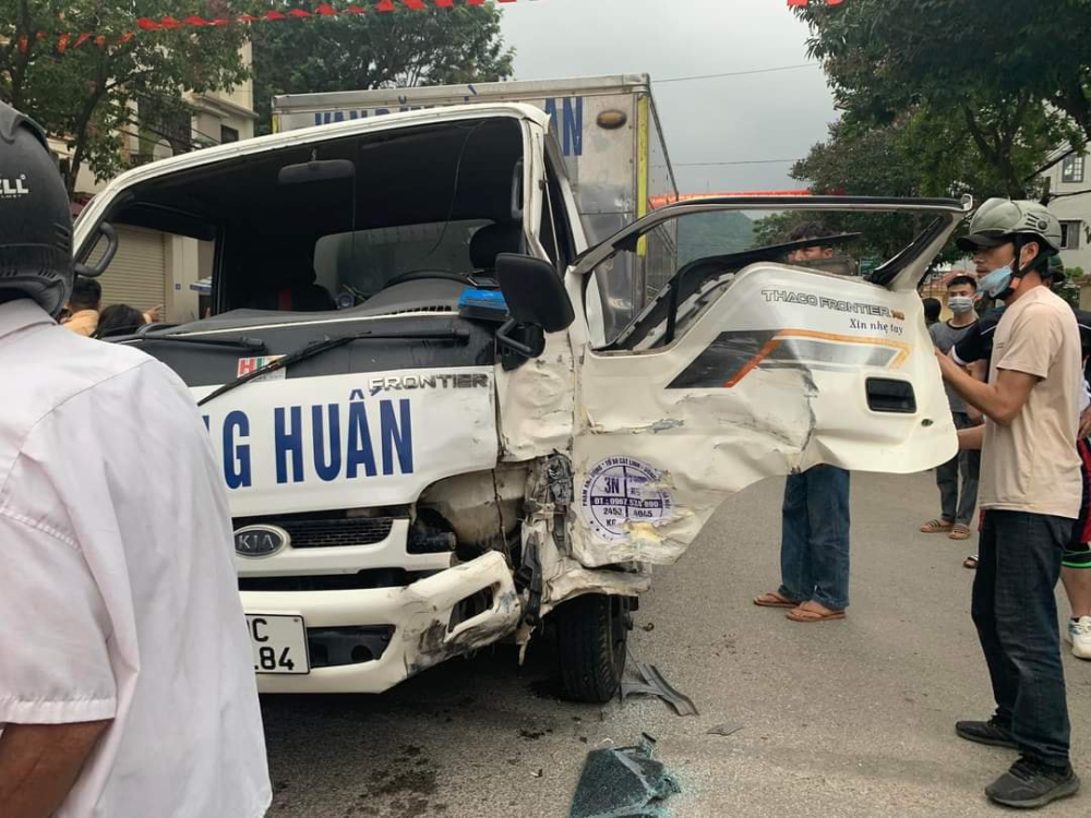 Chiếc &ocirc; t&ocirc; tải tại hiện trường vụ tai nạn
