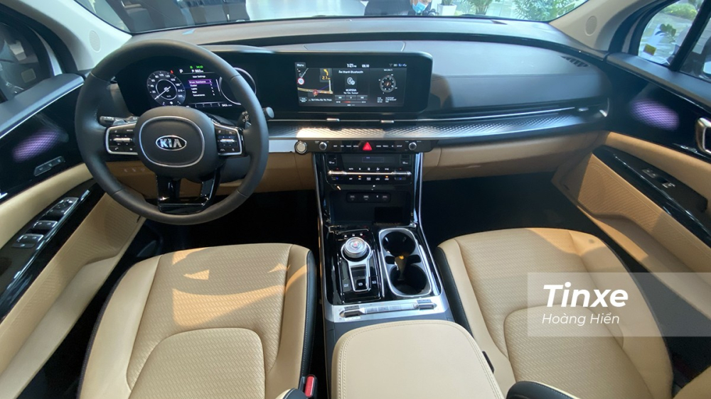 Nội thất của Kia Carnival 3.5G Signature. Nội thất của Kia Carnival 3.5G Signature.