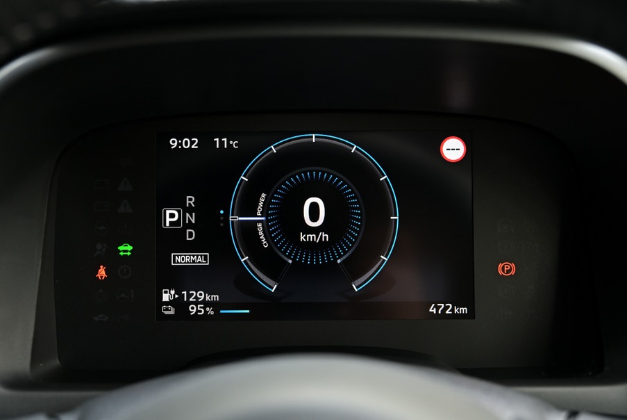 Bảng đồng hồ kỹ thuật số của Mitsubishi eK Cross EV Bảng đồng hồ kỹ thuật số của Mitsubishi eK Cross EV