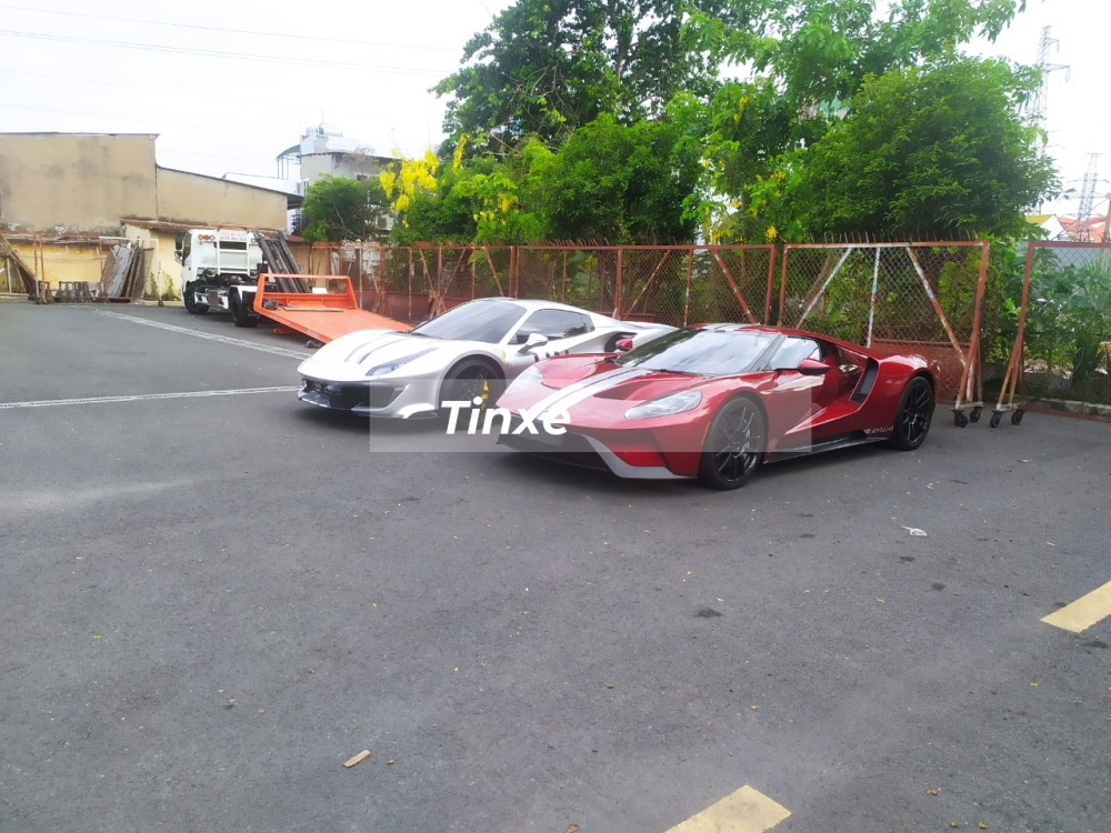 Siêu xe Ford GT thế hệ mới và Ferrari 488 Pista Spider từng cùng đỗ cạnh nhau trong showroom siêu xe ở quận 5 hơn 1 năm qua và nay cùng về chung mái nhà của ông Đặng Lê Nguyên Vũ Siêu xe Ford GT thế hệ mới và Ferrari 488 Pista Spider từng cùng đỗ cạnh nhau trong showroom siêu xe ở quận 5 hơn 1 năm qua và nay cùng về chung mái nhà của ông Đặng Lê Nguyên Vũ