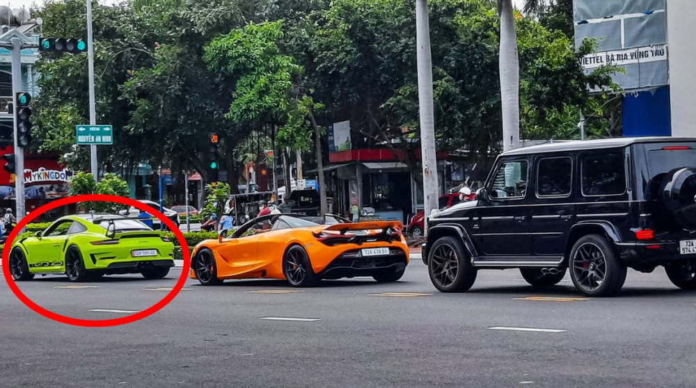 D&agrave;n si&ecirc;u xe của đại gia Vũng T&agrave;u dạo phố, Porsche 911 GT3 RS đ&atilde; c&oacute; biển số