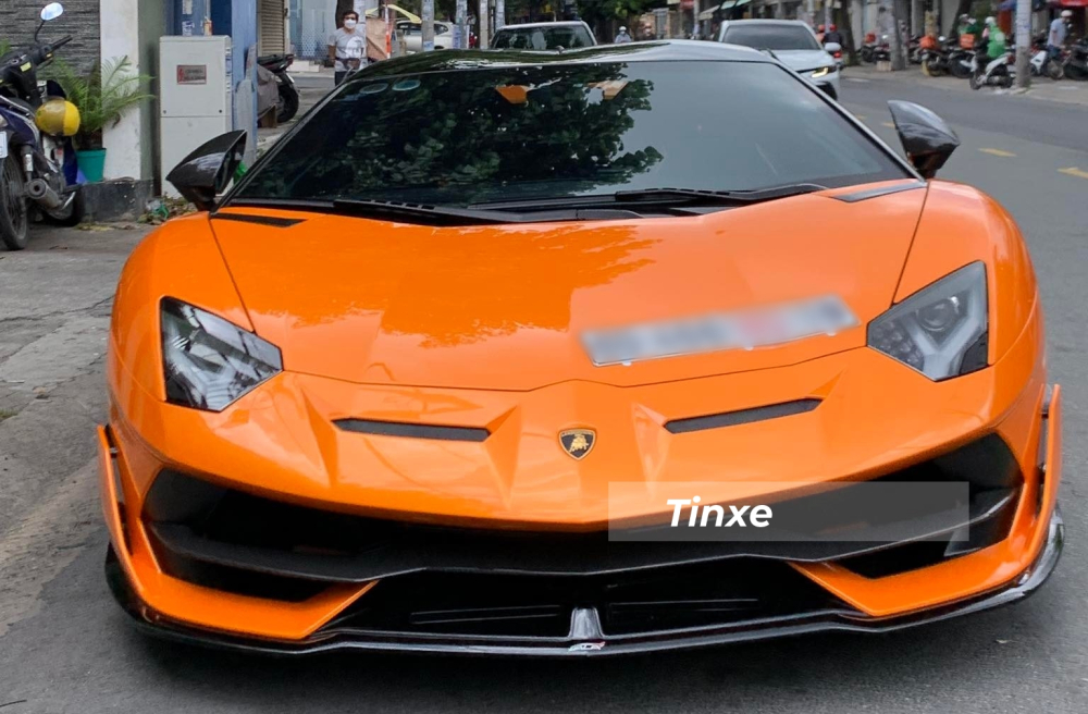 T&oacute;m gọn si&ecirc;u xe mui trần Lamborghini Aventador SVJ Roadster duy nhất tại S&agrave;i th&agrave;nh mới ra biển số