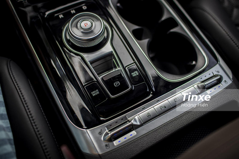 Bệ điều khiển trung t&acirc;m