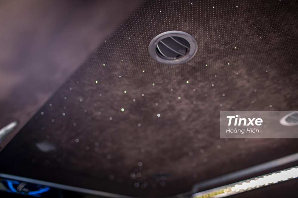 Trần &aacute;nh sao cũng l&agrave; một điểm nhấn