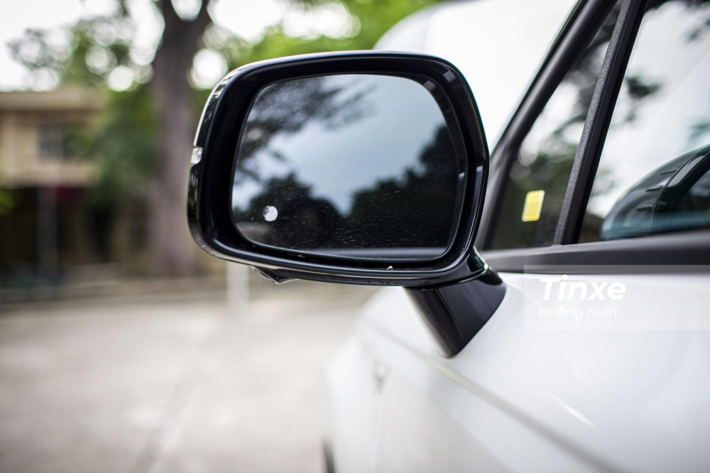 Camera 360 độ cũng l&agrave; một trang bị tiện nghi an to&agrave;n 