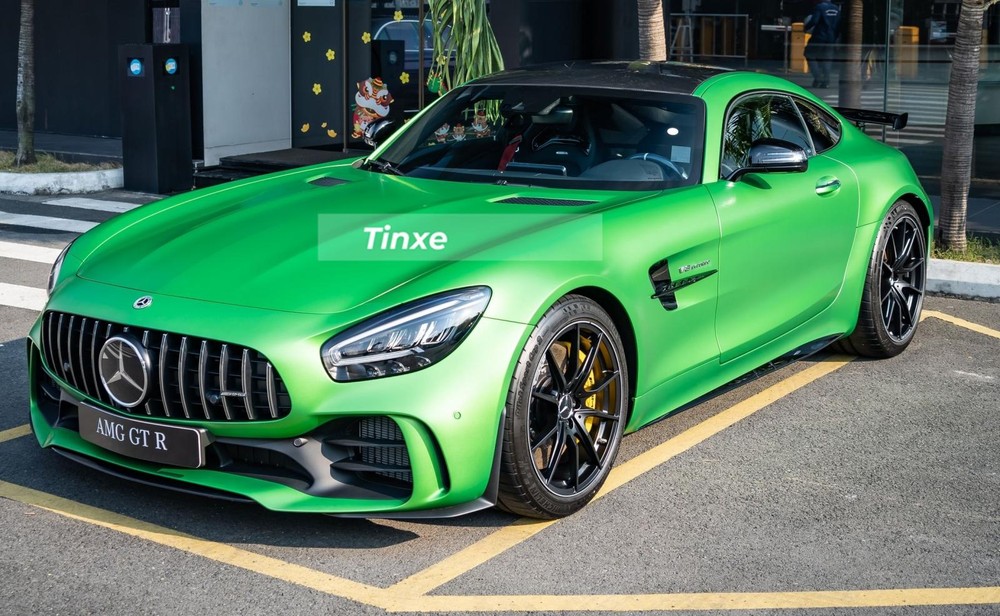 Mercedes-AMG GT R màu xanh AMG Green Hell Magno mới ra biển số 51K-333.13 là xe chính hãng