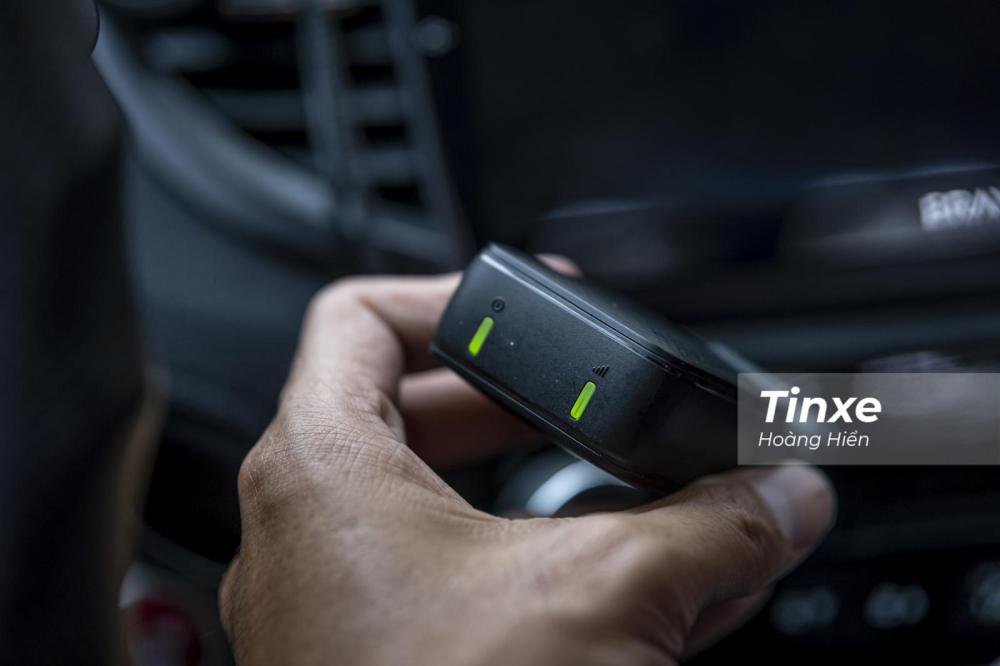 Bộ sản phẩm vCar sẽ là một hộ vệ giúp các chủ xe có thể quản lý xe một cách đơn giản mà hiệu quả. Bộ sản phẩm vCar sẽ là một hộ vệ giúp các chủ xe có thể quản lý xe một cách đơn giản mà hiệu quả.
