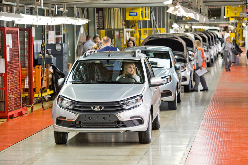 Avtovaz khôi phục dây chuyền sản xuất xe Lada tại Nga Avtovaz khôi phục dây chuyền sản xuất xe Lada tại Nga