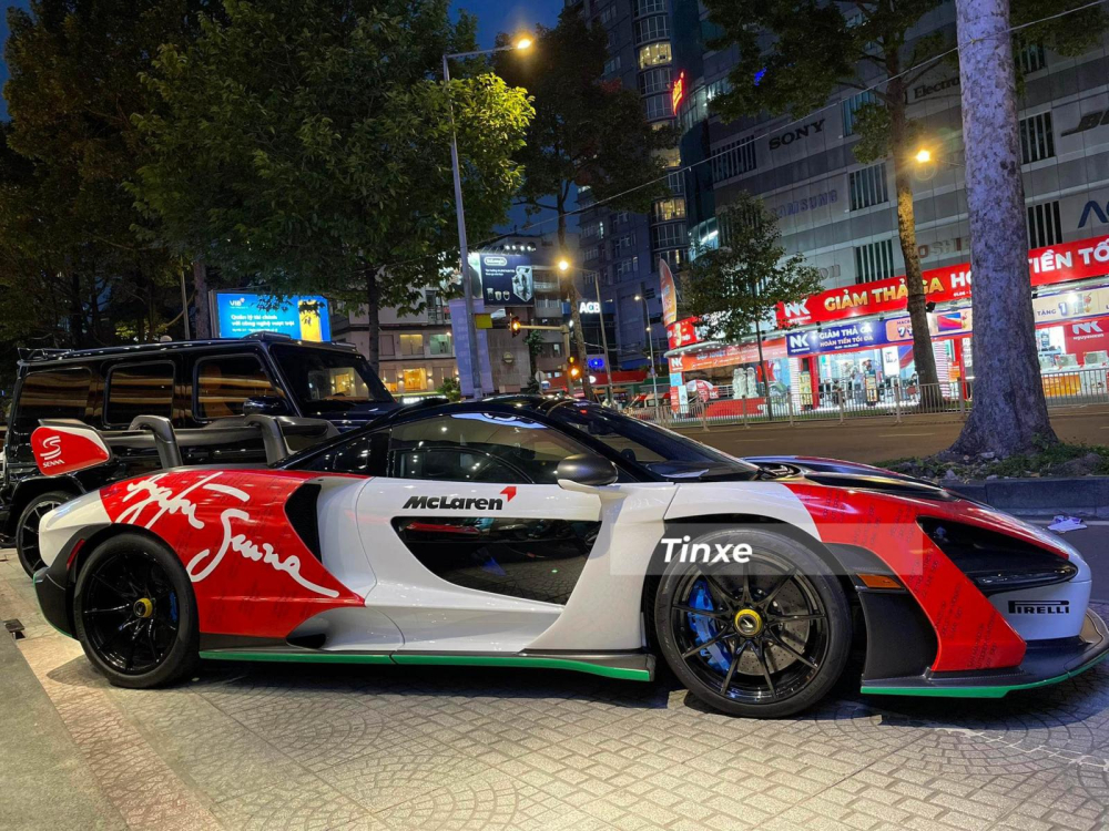 Dù là xe thứ 2 xuất hiện tại Việt Nam nhưng đây lại là chiếc McLaren Senna không chính hãng đầu tiên được nhập về nước. Điều giới mê xe tò mò hiện tại là chiếc siêu xe triệu đô McLaren Senna mới xuất hiện tại Sài thành sẽ mang biển số gì. 