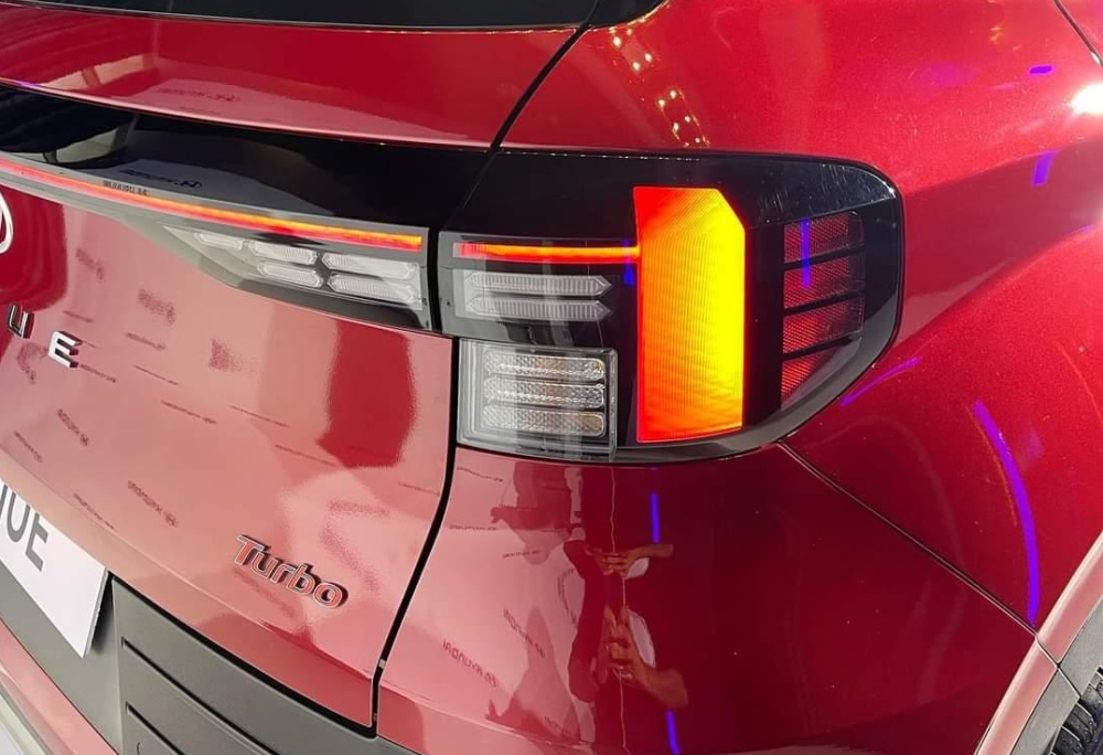 Cận cảnh đèn hậu mới của Hyundai Venue 2022 Cận cảnh đèn hậu mới của Hyundai Venue 2022