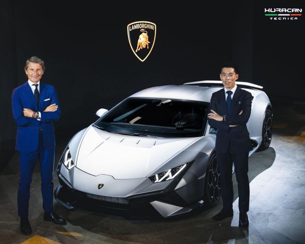 Giám đốc điều hành của Lamborghini, ngài Stephan Winkelmann cũng góp mặt trong sự kiện ra mắt siêu xe Lamborghini Huracan Tecnica ở Thái Lan Giám đốc điều hành của Lamborghini, ngài Stephan Winkelmann cũng góp mặt trong sự kiện ra mắt siêu xe Lamborghini Huracan Tecnica ở Thái Lan