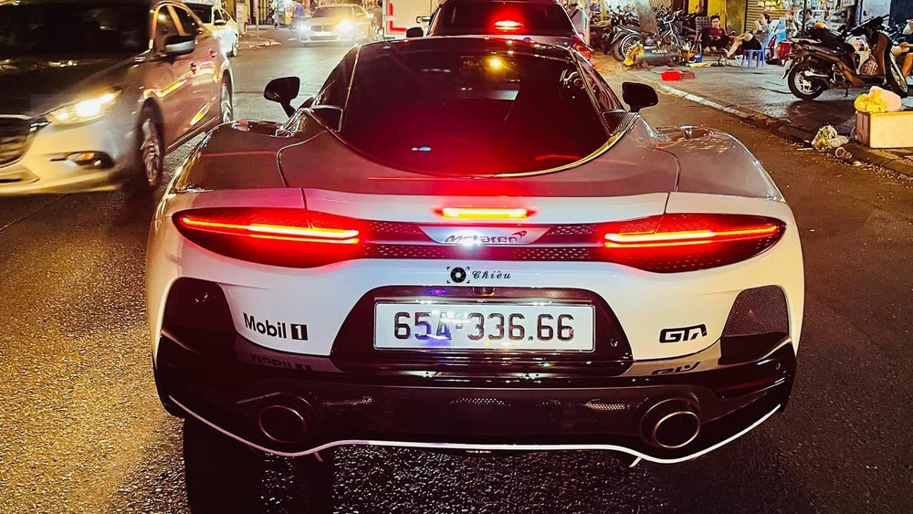 Siêu xe McLaren GT đầu tiên về nước đã có biển số Siêu xe McLaren GT đầu tiên về nước đã có biển số