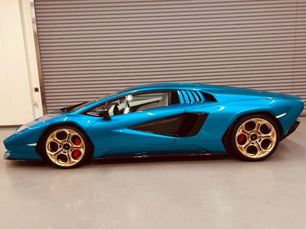Siêu phẩm Lamborghini Countach LPI 800-4 2022 đầu tiên đến Nhật Bản với giá trên 125 tỷ đồng Siêu phẩm Lamborghini Countach LPI 800-4 2022 đầu tiên đến Nhật Bản với giá trên 125 tỷ đồng