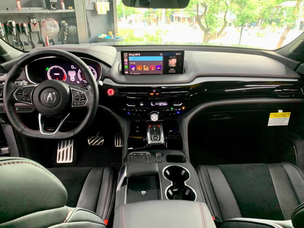Toàn cảnh khoang lái của xe SUV hạng sang MDX 2022 đầu tiên về Việt Nam