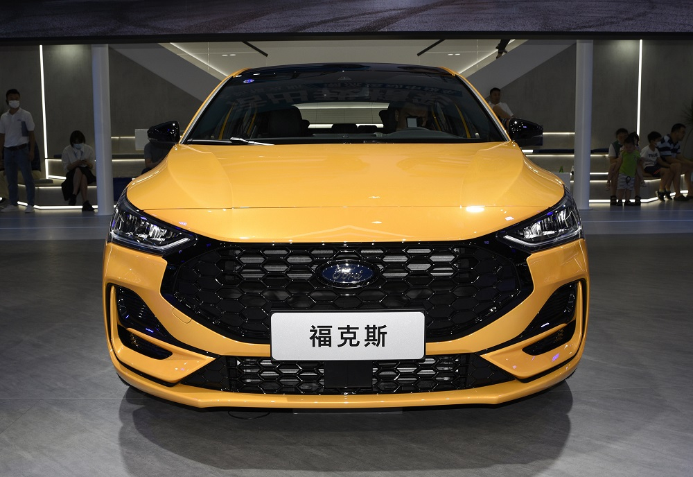 Thiết kế đầu xe mới và đẹp mắt hơn của Ford Focus 2022