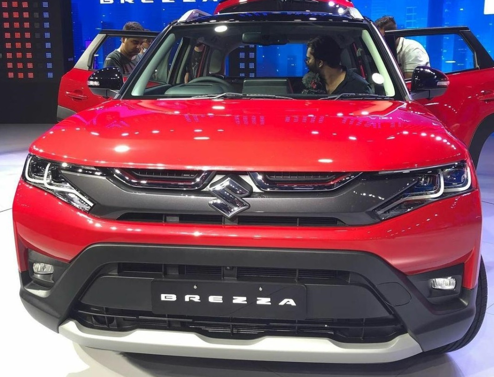 Cận cảnh thiết kế đầu xe của Suzuki Brezza 2022 Cận cảnh thiết kế đầu xe của Suzuki Brezza 2022