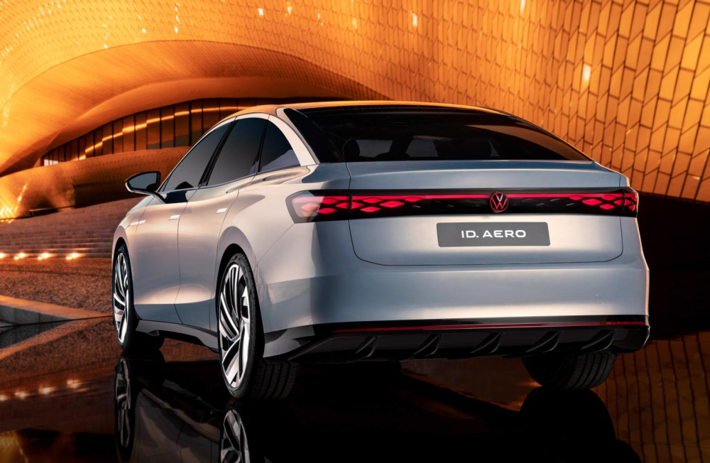 Volkswagen ID. Aero có phạm vi di chuyển 620 km sau khi sạc pin Volkswagen ID. Aero có phạm vi di chuyển 620 km sau khi sạc pin