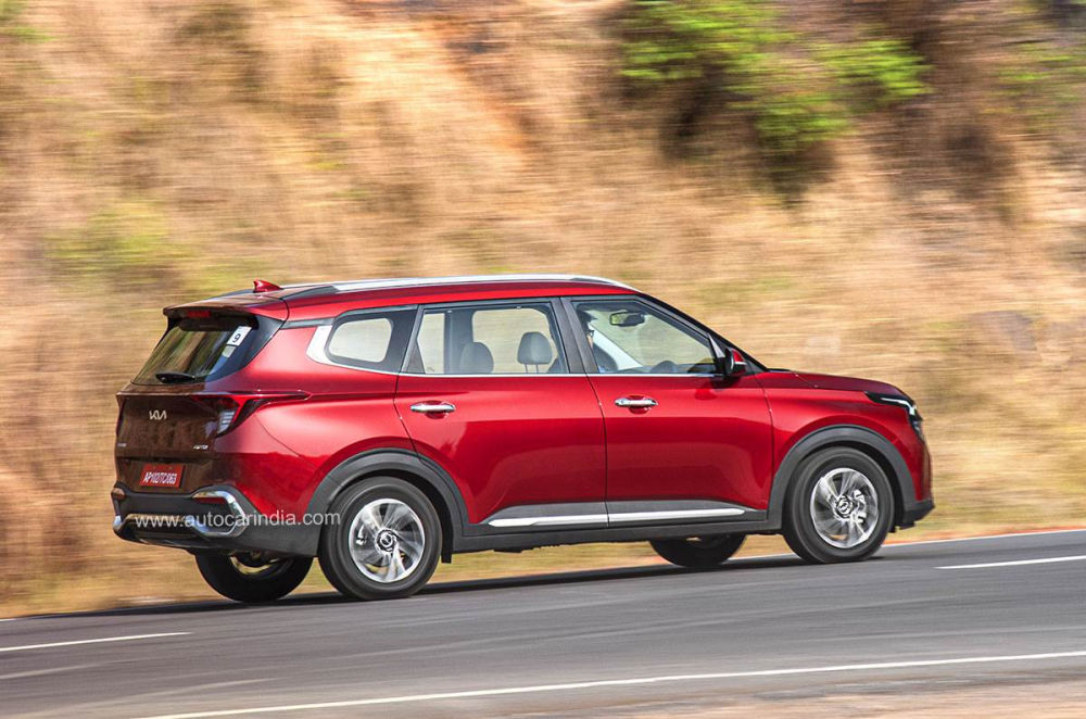 Kia Carens 2022 mang đến cảm giác lái thoải mái cho người điều khiển Kia Carens 2022 mang đến cảm giác lái thoải mái cho người điều khiển