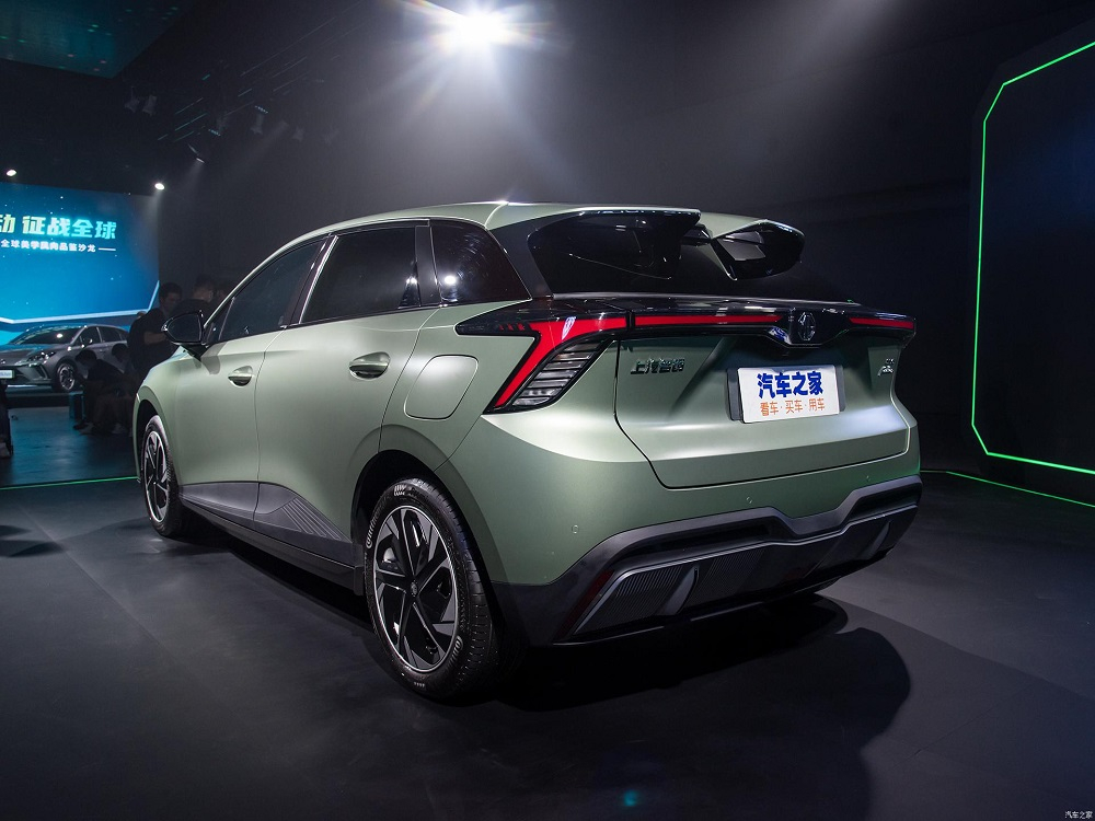 MG Mulan 2022 nhìn từ đằng sau