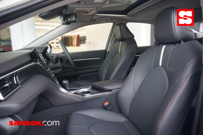 Ghế trước của Toyota Camry 60th Anniversary 2022 Ghế trước của Toyota Camry 60th Anniversary 2022