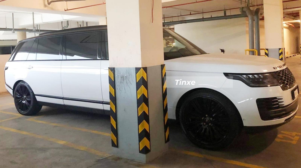 Range Rover Autobiography độ Klassen có chiều dài lên đến 6,2 m Range Rover Autobiography độ Klassen có chiều dài lên đến 6,2 m