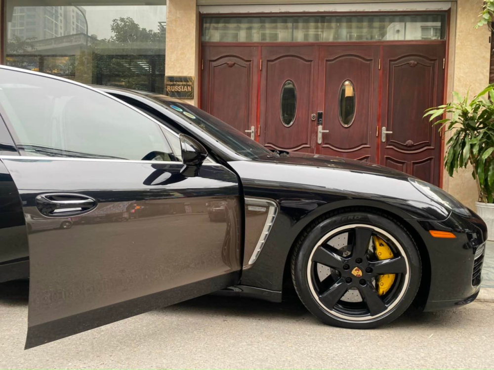 Đặng Lê Nguyên Vũ tậu Porsche Panamera Turbo S Executive độc nhất Việt Nam Đặng Lê Nguyên Vũ tậu Porsche Panamera Turbo S Executive độc nhất Việt Nam