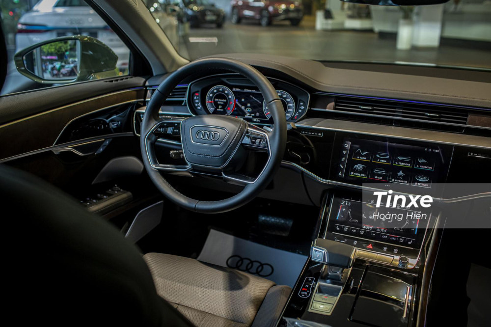 V&ocirc;-lăng của Audi A8L 2022